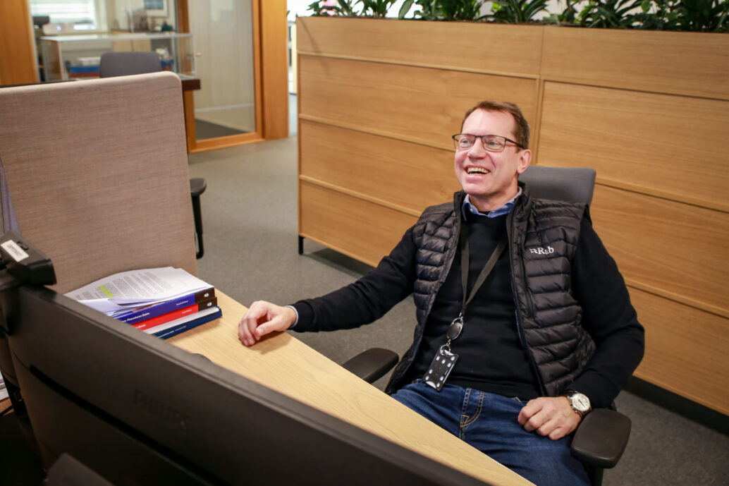 Haakon Losnegaard by his desk